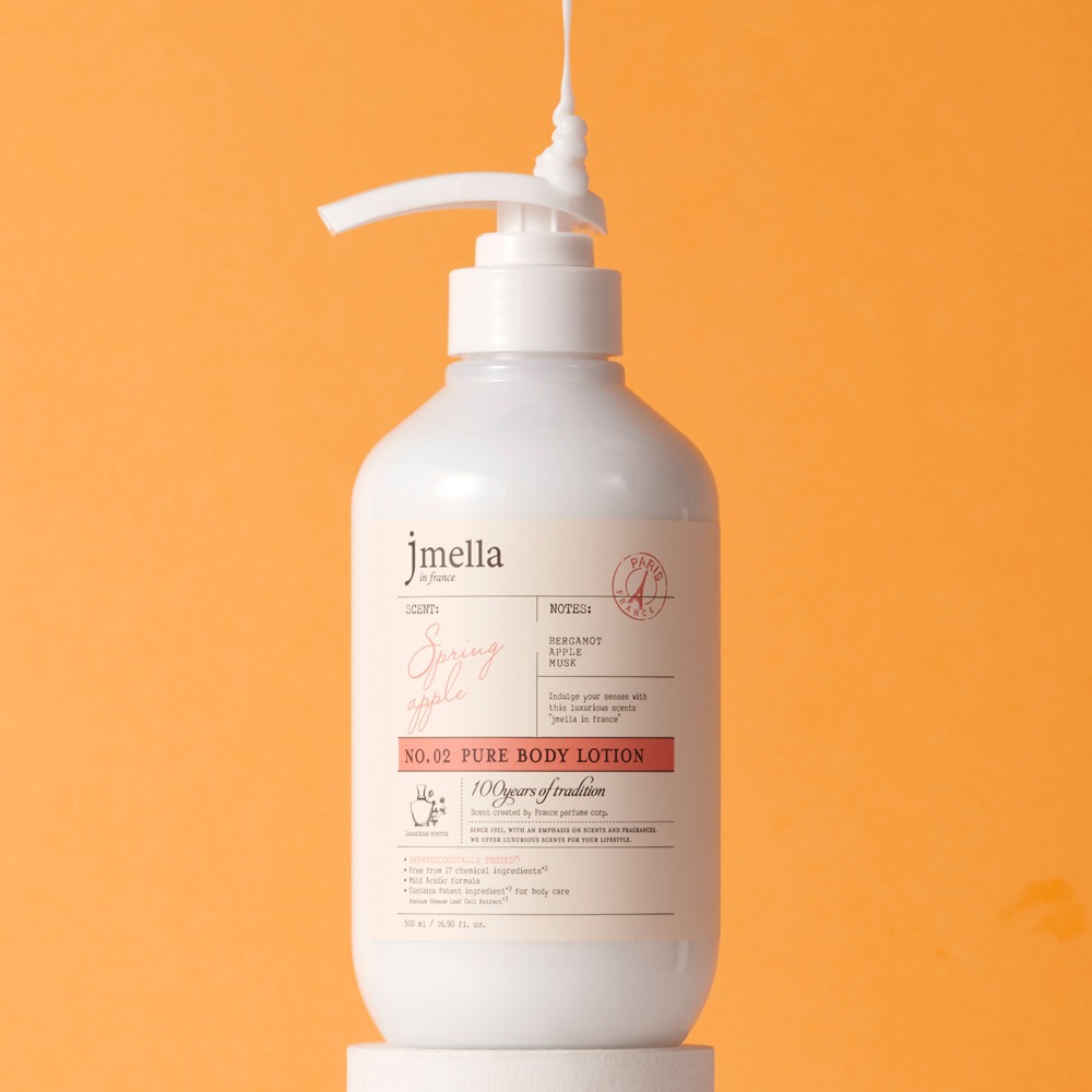 JMELLA IN FRANCE SPRING APPLE BODY LOTION Парфюмированный лосьон для тела "Весеннее яблоко" 500мл